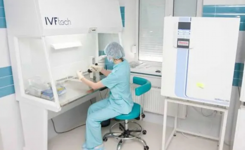 上海代孕套餐费用,国内试管婴儿医院有很多，北京、上海等多地都有不错的试